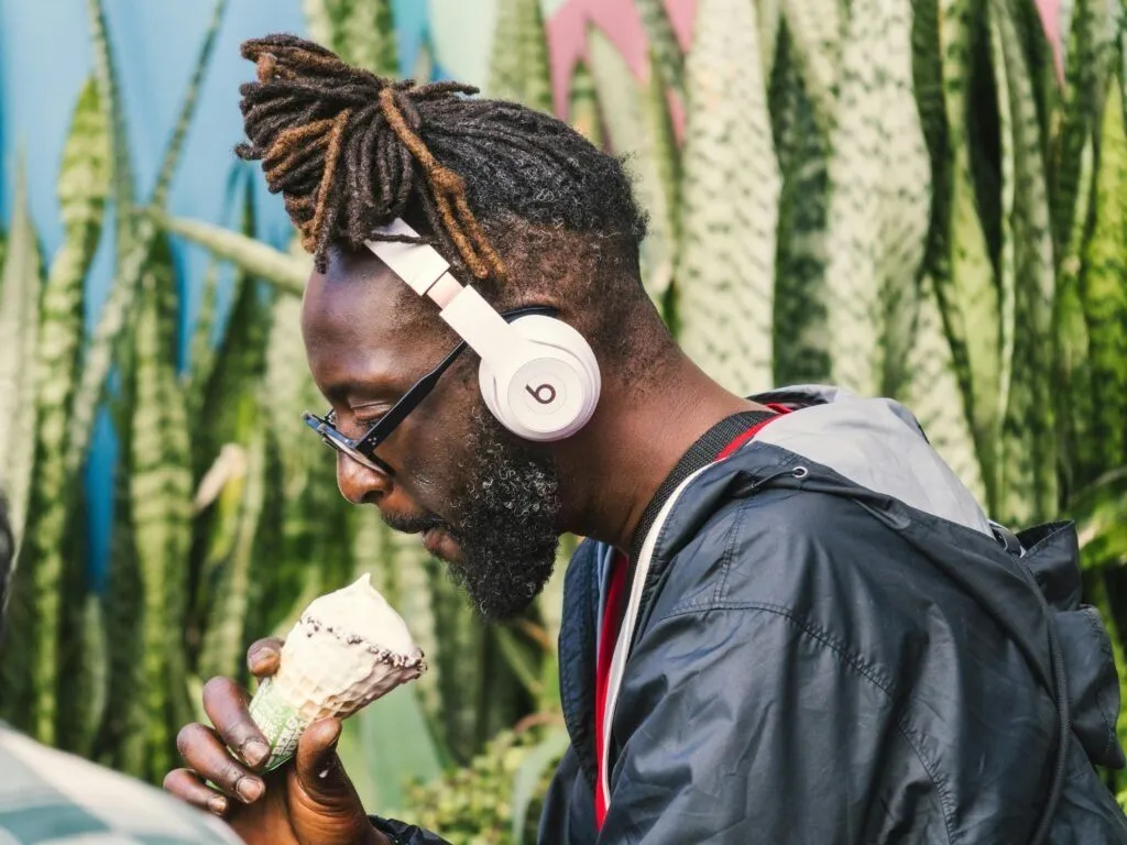 Beats Studio Pro Headphones Complete Review 2026 Premium Sound Specs Pricing Expert Buying Guide (4)
